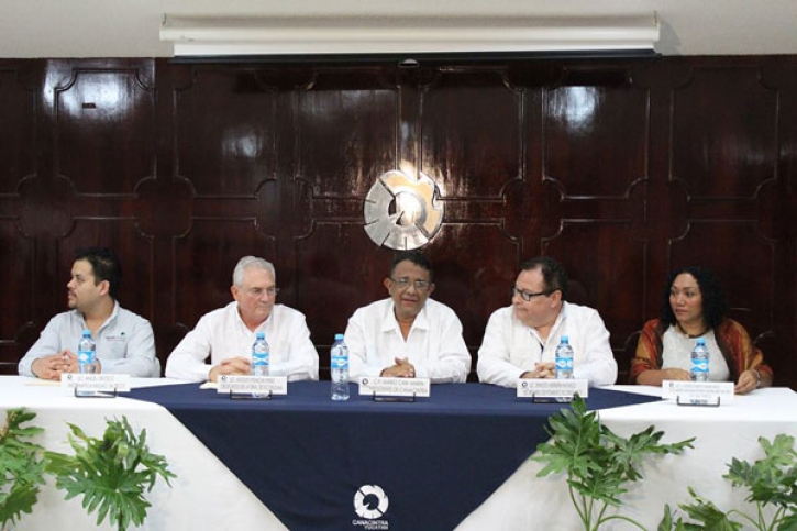 Entrega de Equipos de Cómputo en CANACINTRA Yucatán